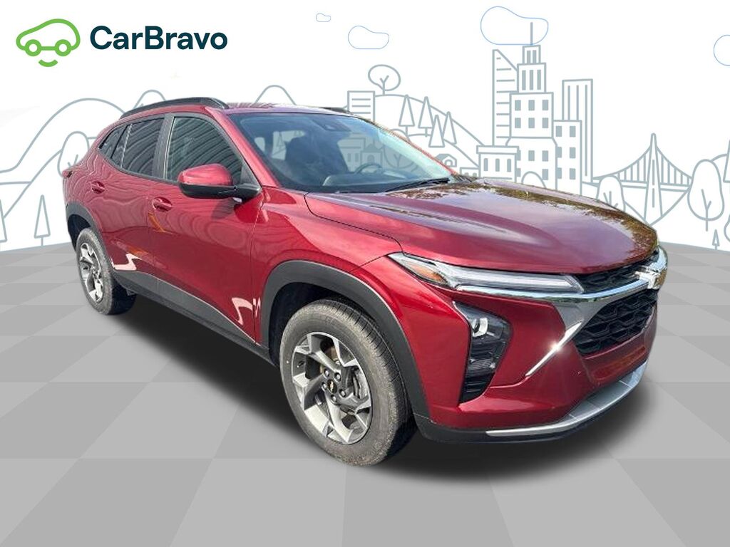 2024 Chevrolet Trax LT — photo 1 of 5