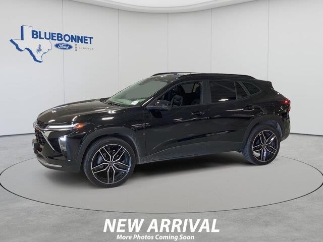 2024 Chevrolet Trax LT — photo 1 of 26