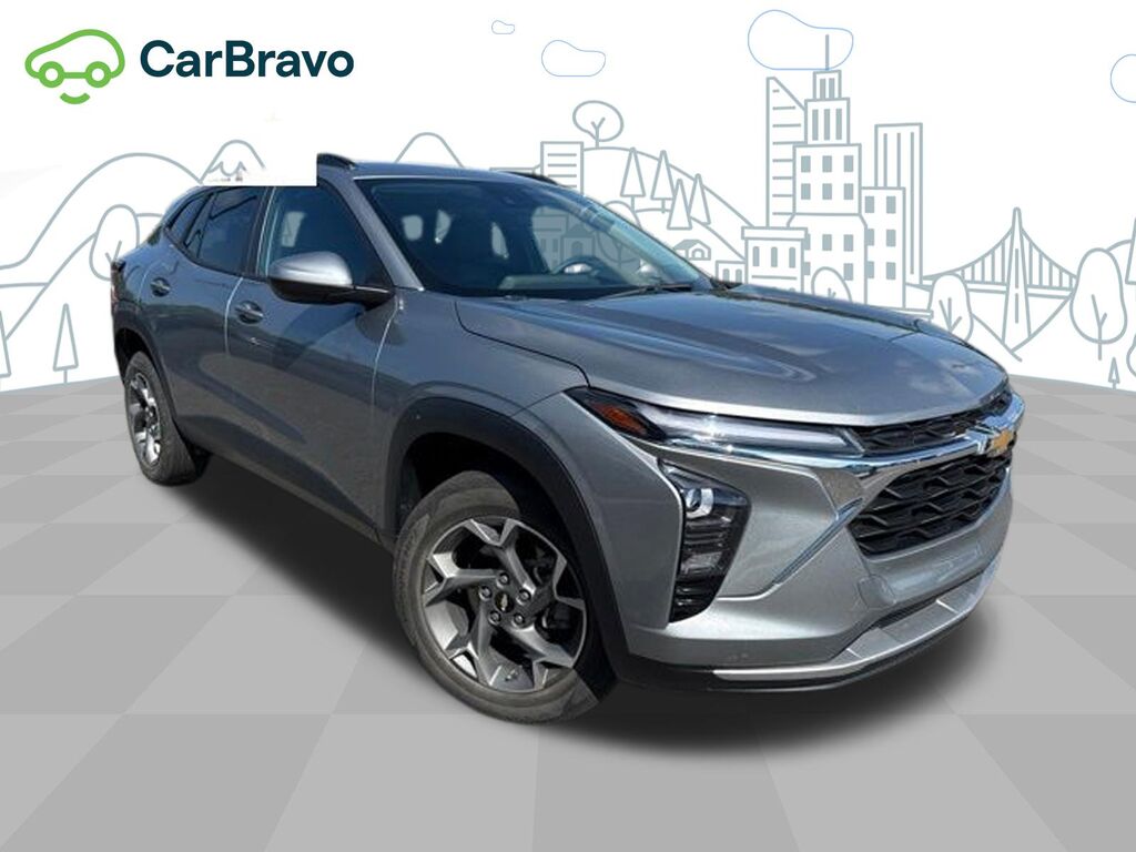 2024 Chevrolet Trax LT — photo 1 of 7