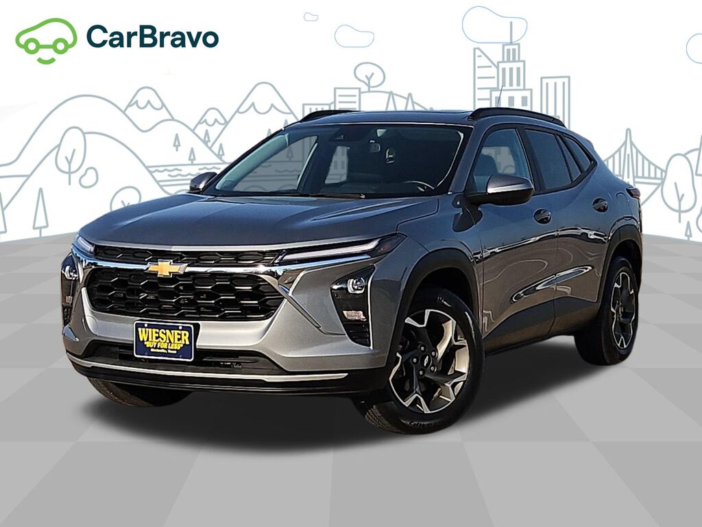 2024 Chevrolet Trax LT — photo 1 of 6