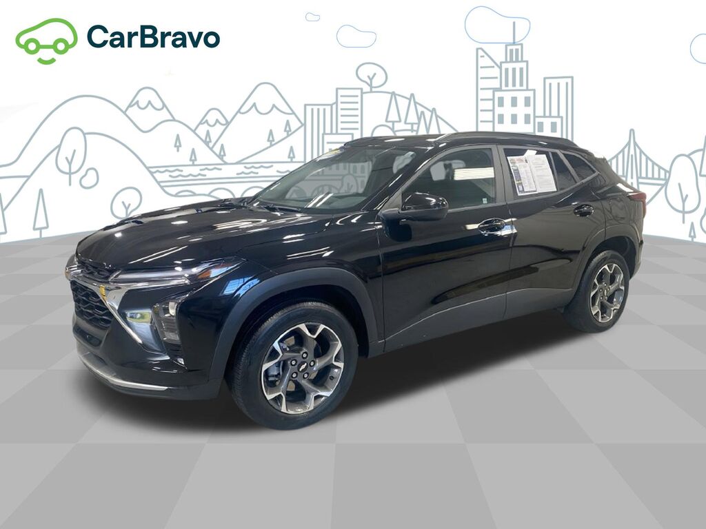 2024 Chevrolet Trax LT — photo 1 of 7