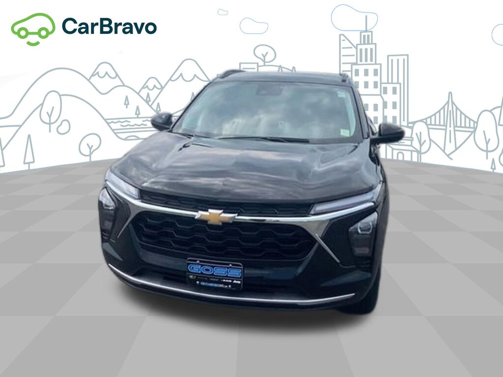 2024 Chevrolet Trax LT — photo 1 of 7
