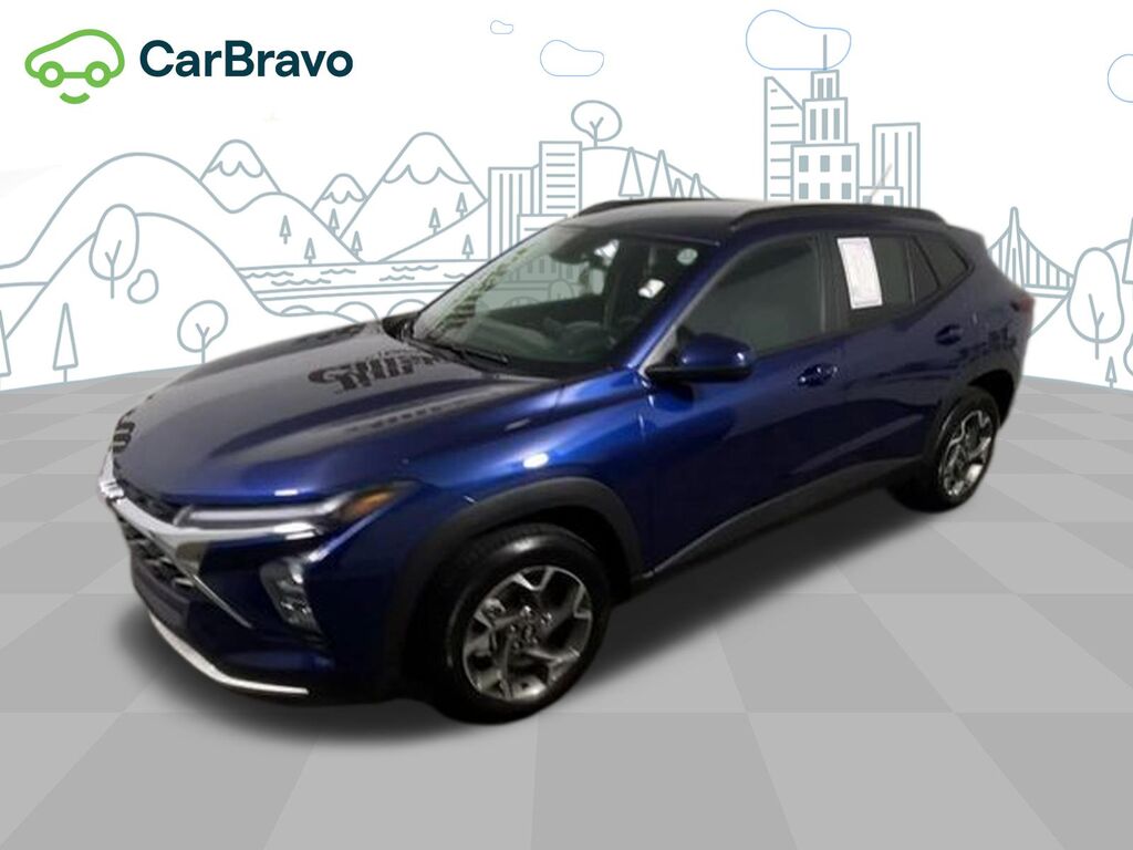 2024 Chevrolet Trax LT — photo 1 of 6