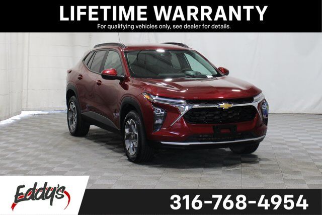 2024 Chevrolet Trax LT — photo 1 of 13
