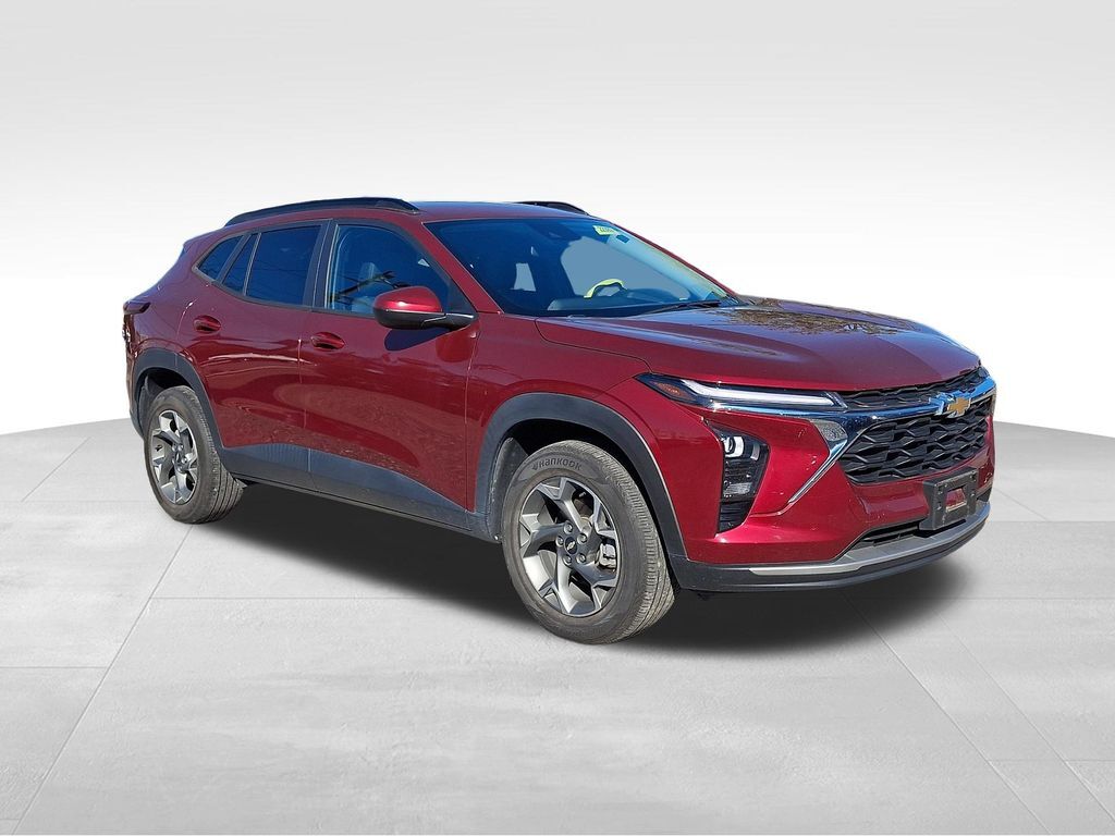 2024 Chevrolet Trax LT — photo 1 of 1