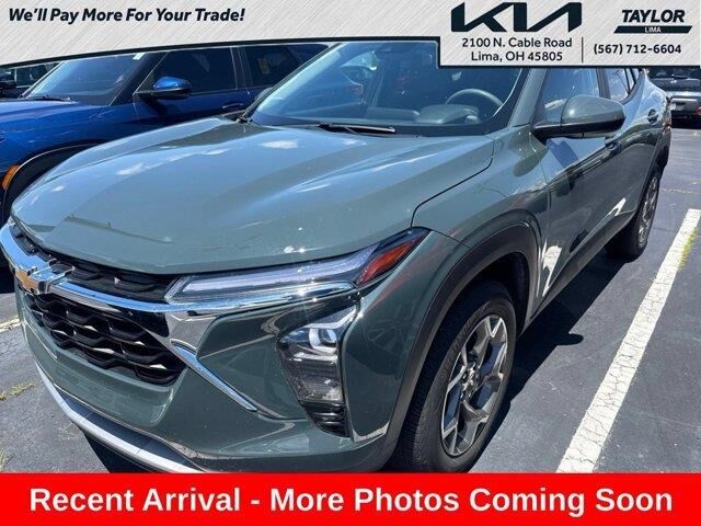 2025 Chevrolet Trax LT — photo 1 of 21