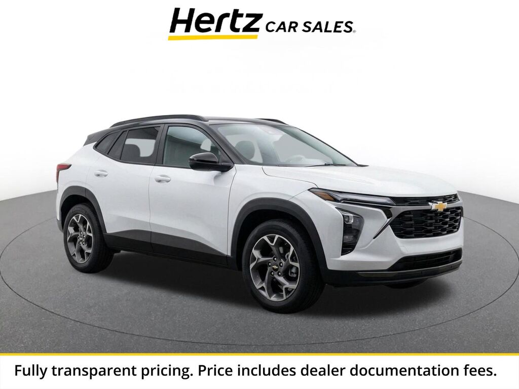 2025 Chevrolet Trax LT — photo 1 of 2