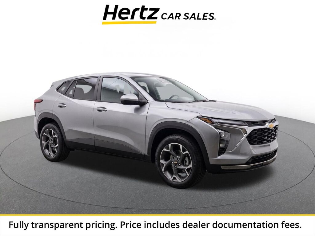 2025 Chevrolet Trax LT — photo 1 of 2