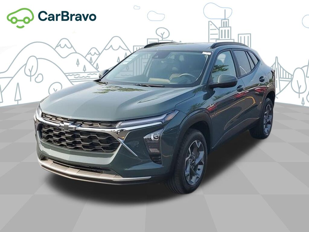 2025 Chevrolet Trax LT — photo 1 of 6