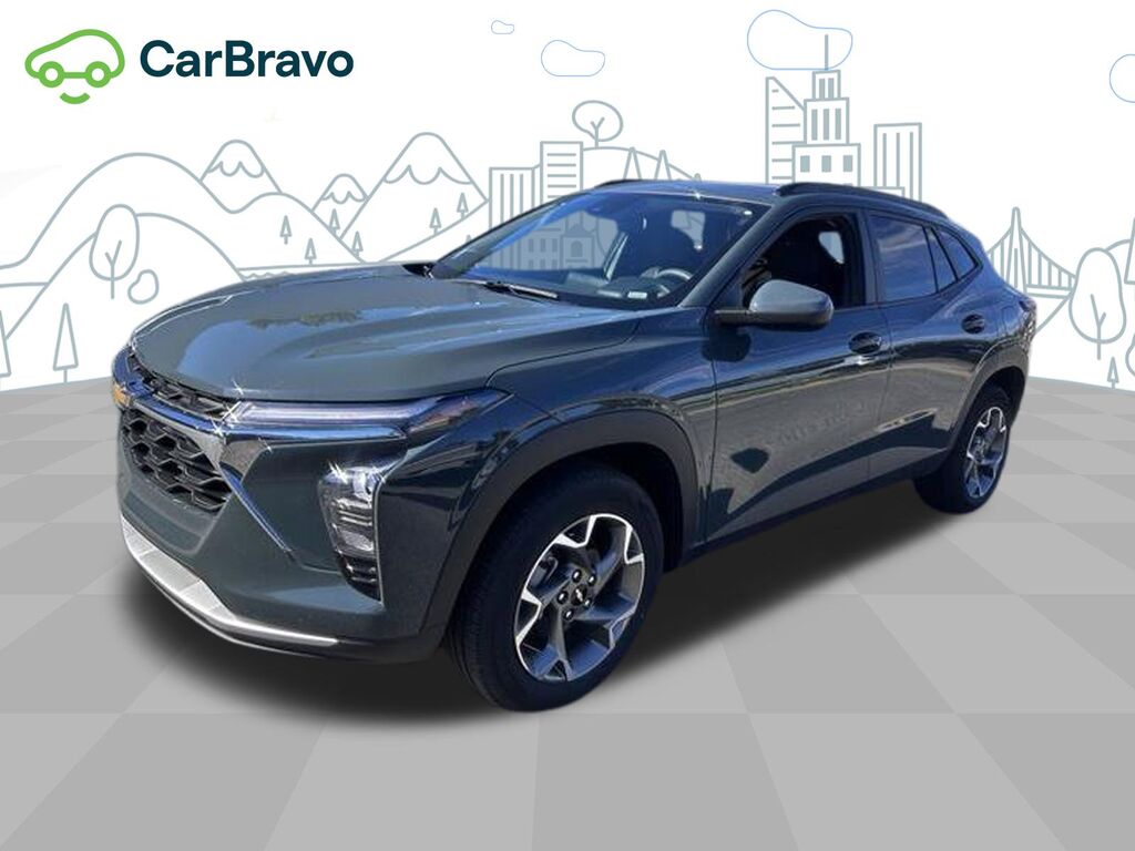 2025 Chevrolet Trax LT — photo 1 of 7