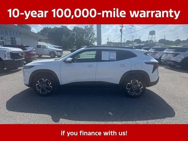 2025 Chevrolet Trax LT