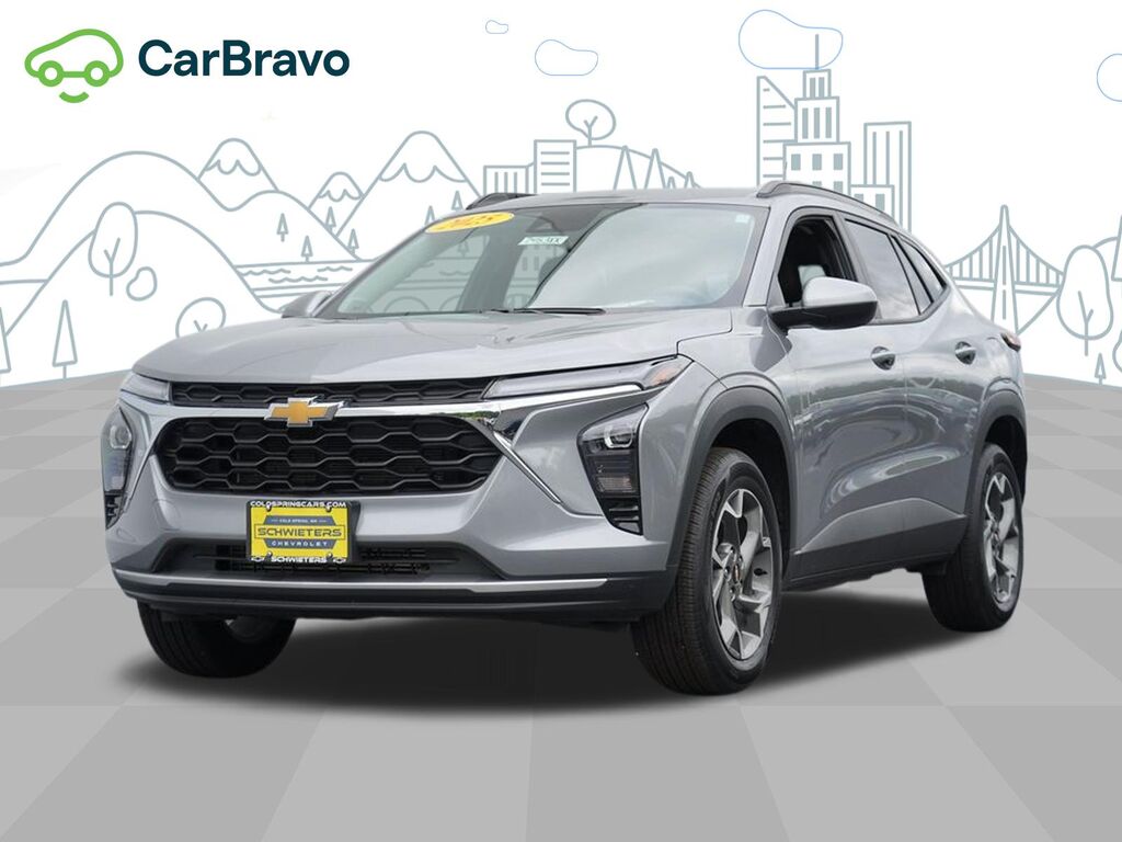 2025 Chevrolet Trax LT — photo 1 of 6