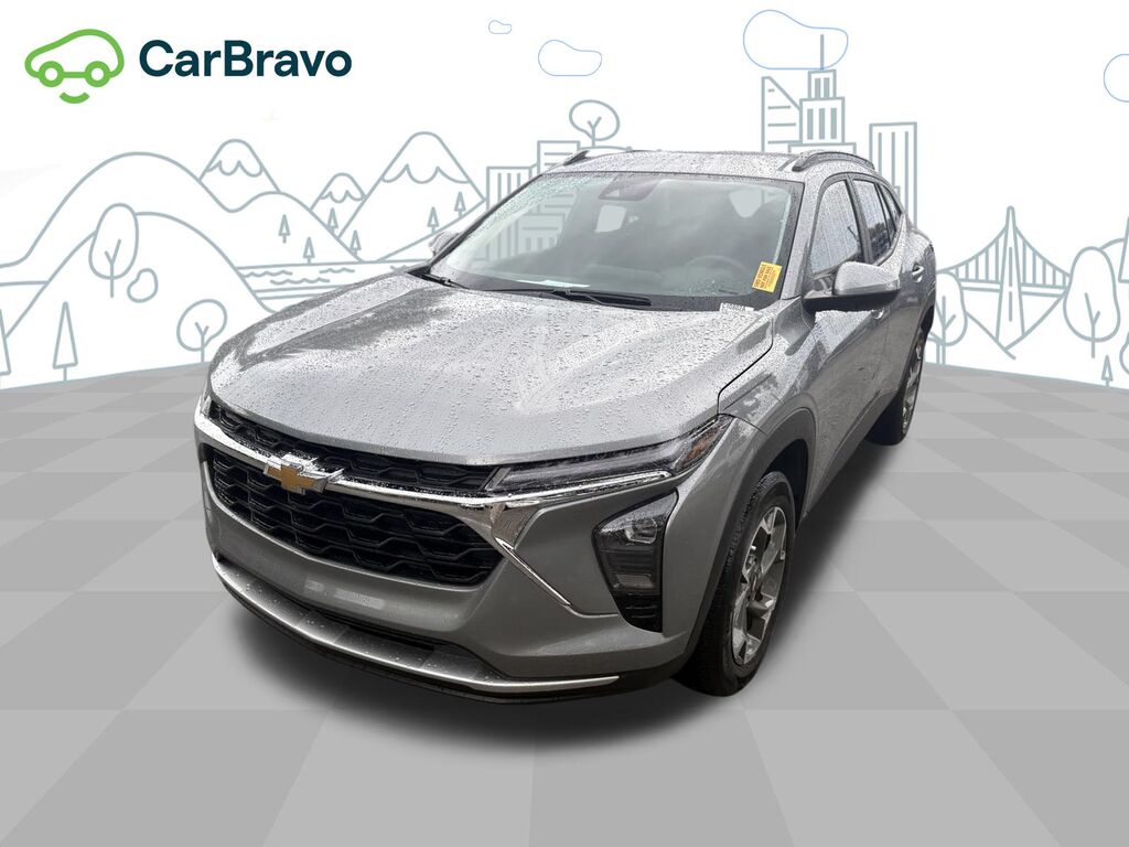 2025 Chevrolet Trax LT — photo 1 of 7