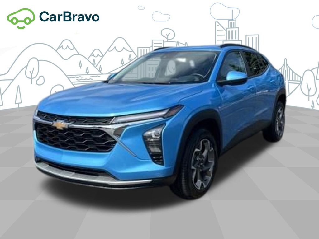 2025 Chevrolet Trax LT — photo 1 of 6