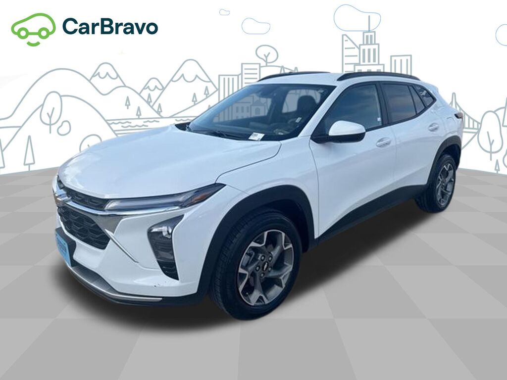 2025 Chevrolet Trax LT — photo 1 of 7