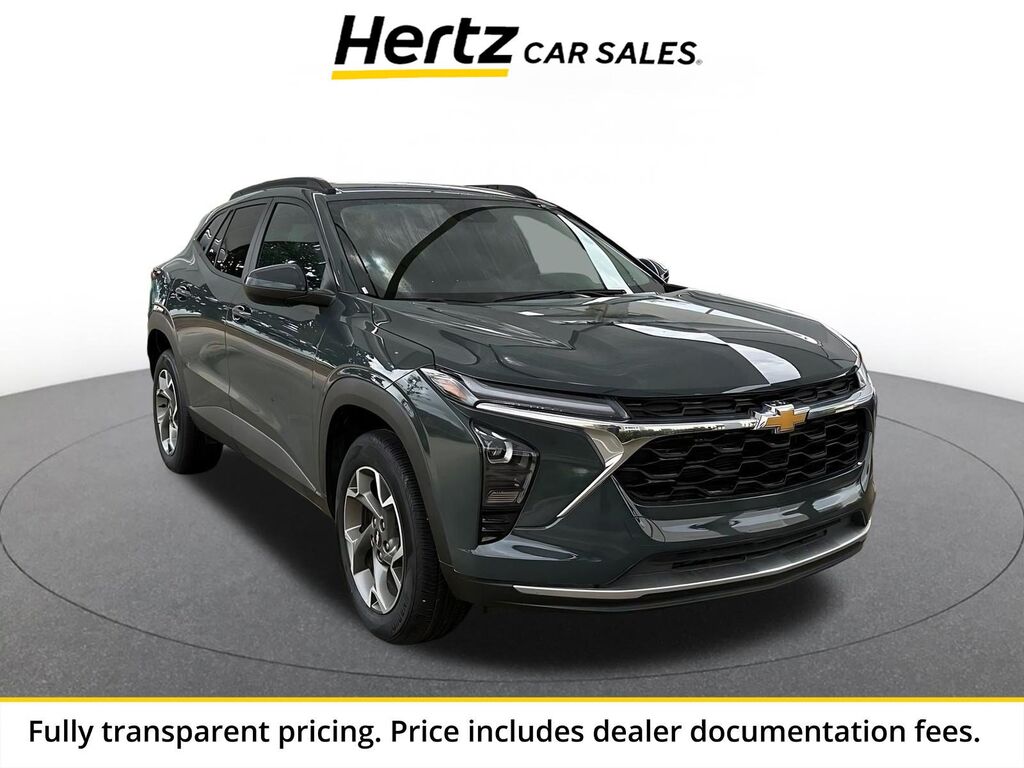 2025 Chevrolet Trax LT — photo 1 of 13