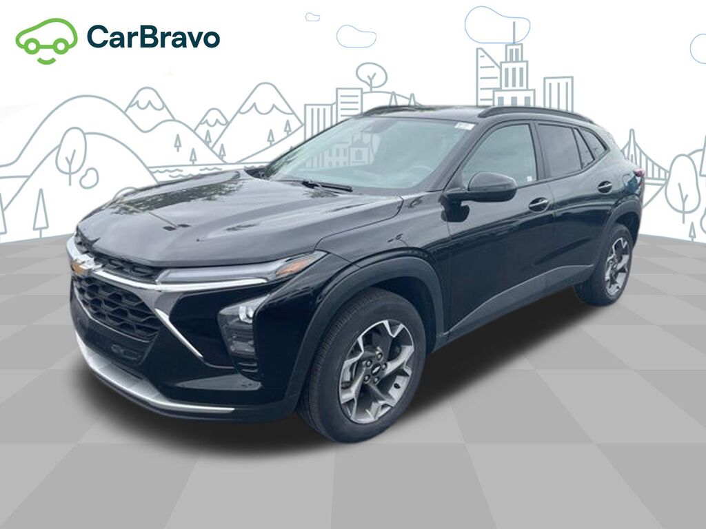 2025 Chevrolet Trax LT — photo 1 of 6