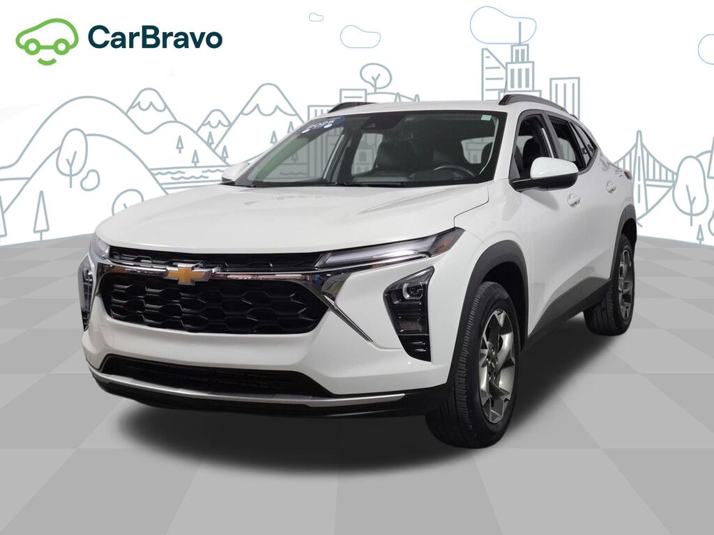 2025 Chevrolet Trax LT — photo 1 of 6