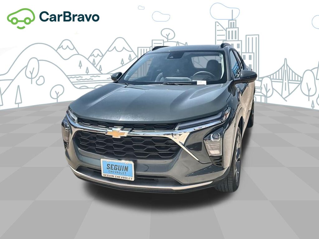 2025 Chevrolet Trax LT — photo 1 of 6
