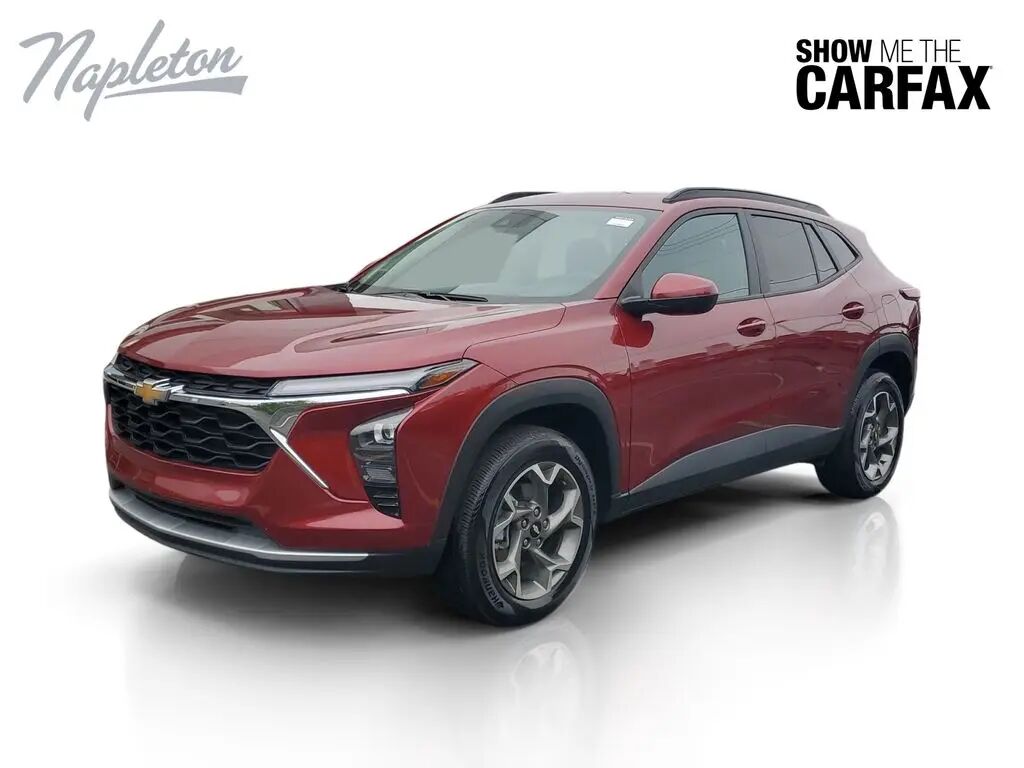 2025 Chevrolet Trax LT — photo 1 of 13