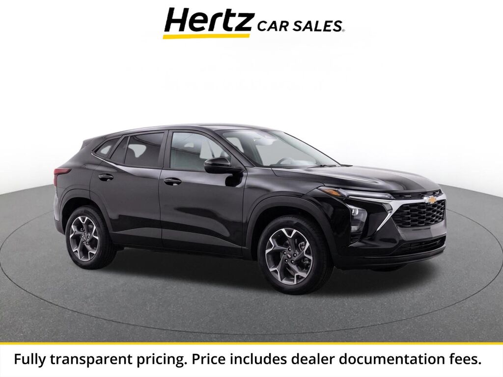 2025 Chevrolet Trax LT — photo 1 of 2