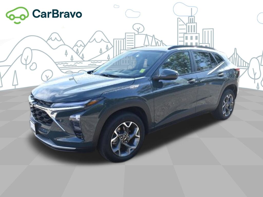 2025 Chevrolet Trax LT — photo 1 of 6