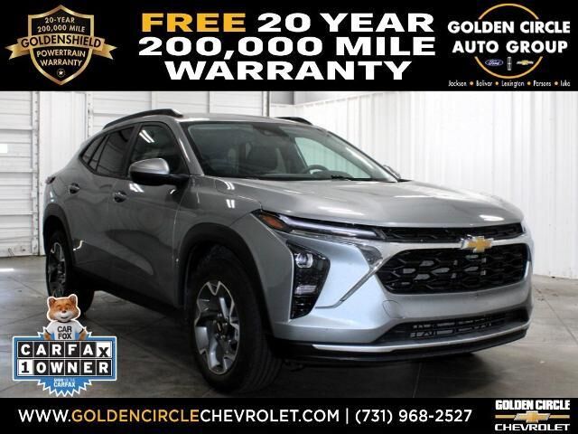 2025 Chevrolet Trax LT — photo 1 of 53