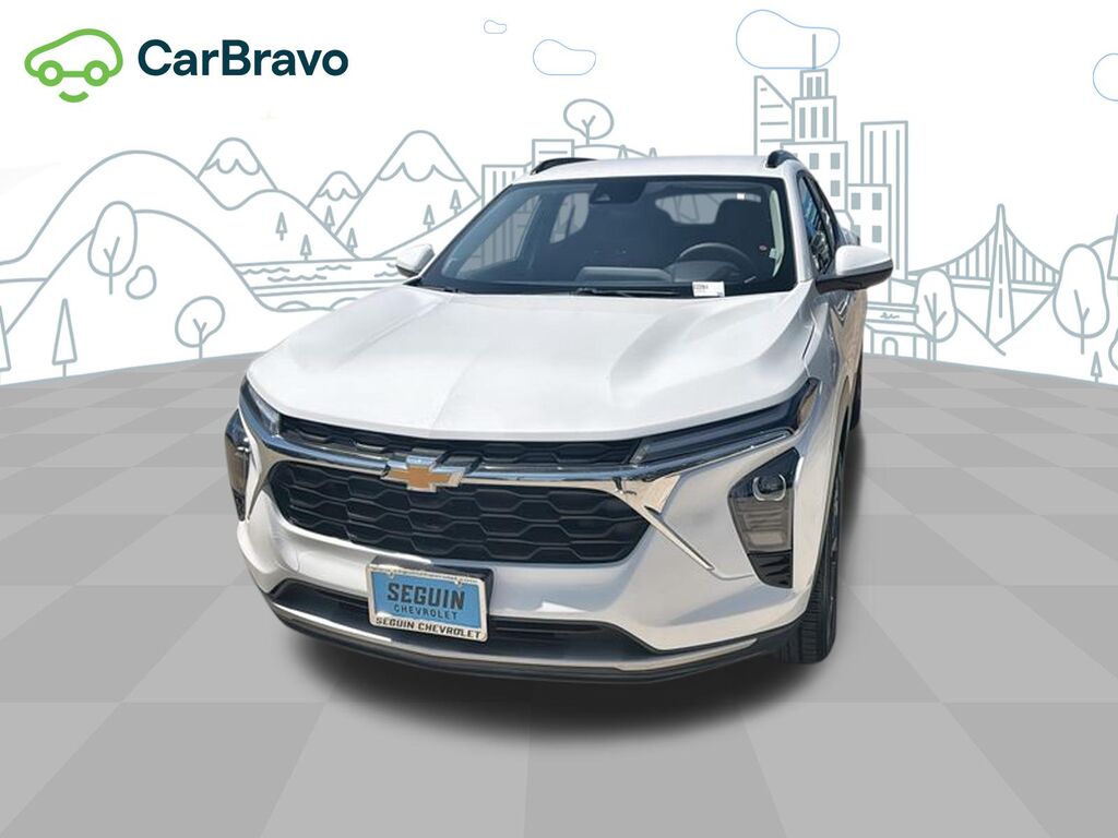 2025 Chevrolet Trax LT — photo 1 of 6