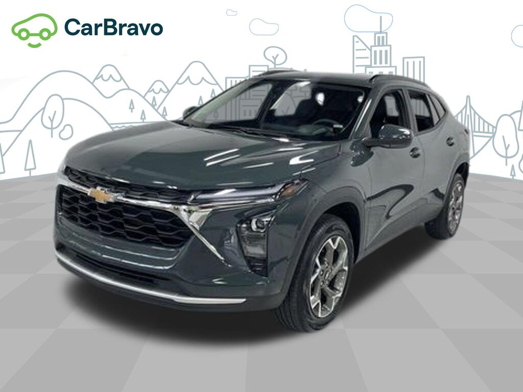 2025 Chevrolet Trax LT — photo 1 of 6