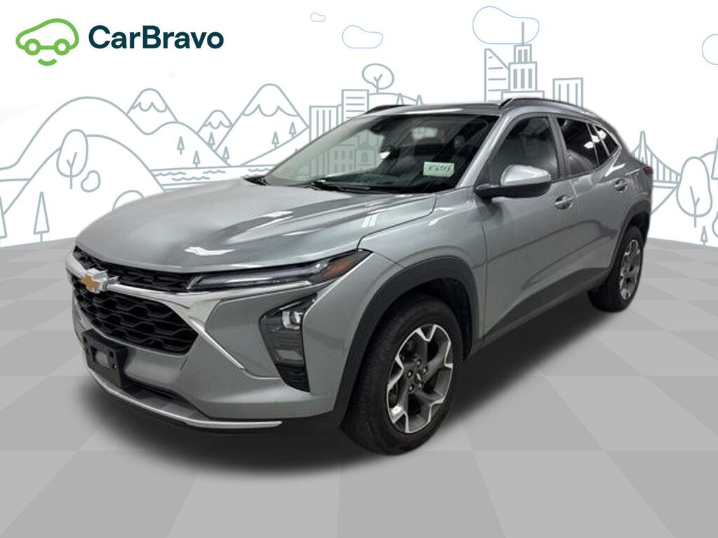 2025 Chevrolet Trax LT — photo 1 of 4
