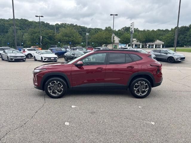 2025 Chevrolet Trax LT — photo 1 of 1