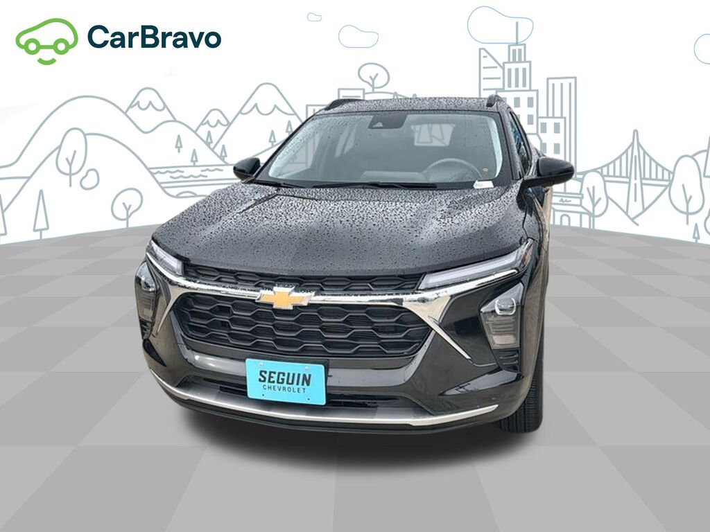 2025 Chevrolet Trax LT — photo 1 of 6
