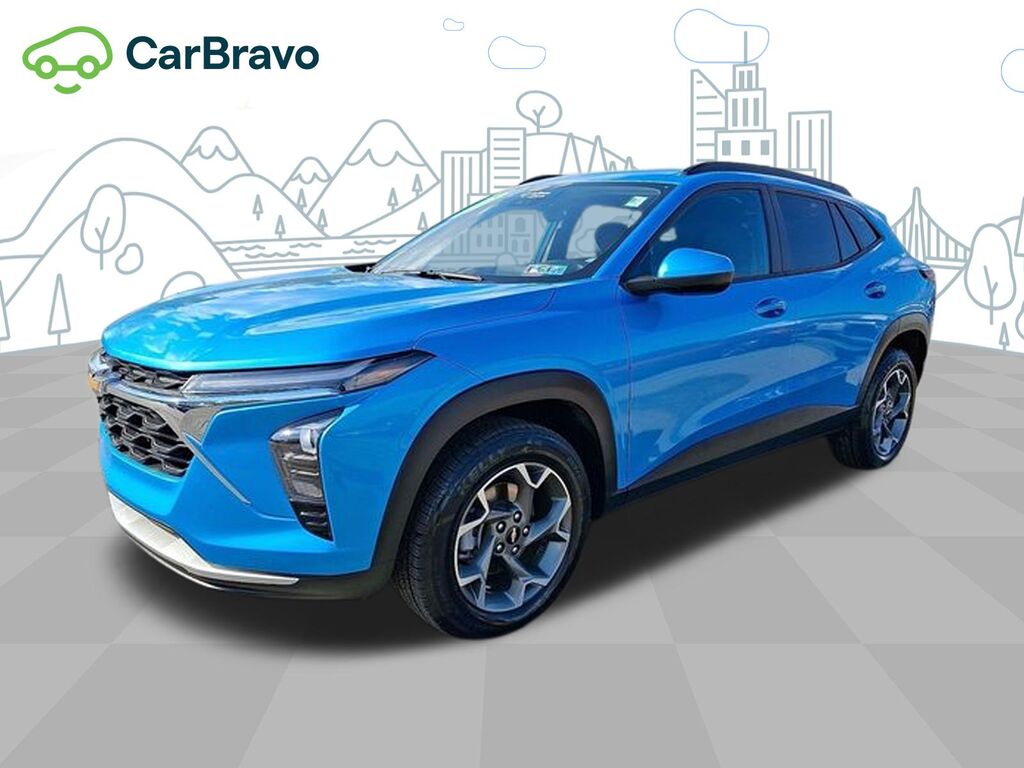 2025 Chevrolet Trax LT — photo 1 of 6