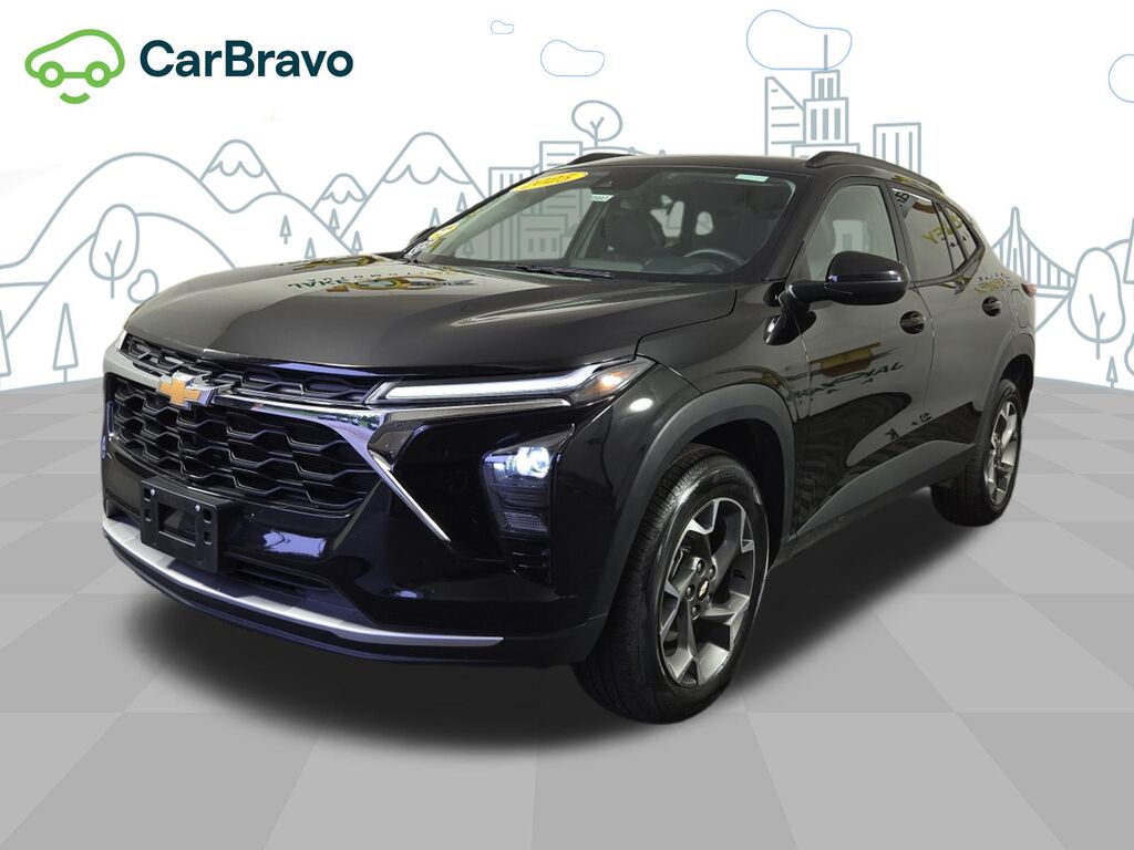 2025 Chevrolet Trax LT — photo 1 of 6