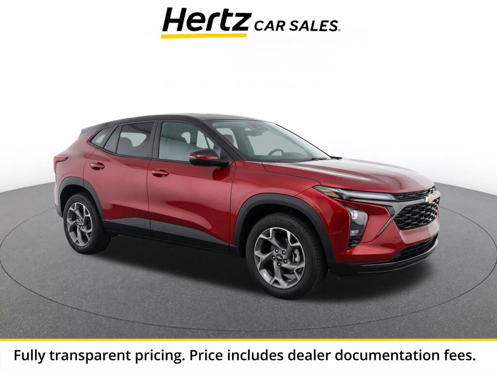2025 Chevrolet Trax LT — photo 1 of 2