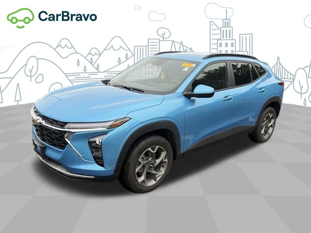 2025 Chevrolet Trax LT — photo 1 of 6