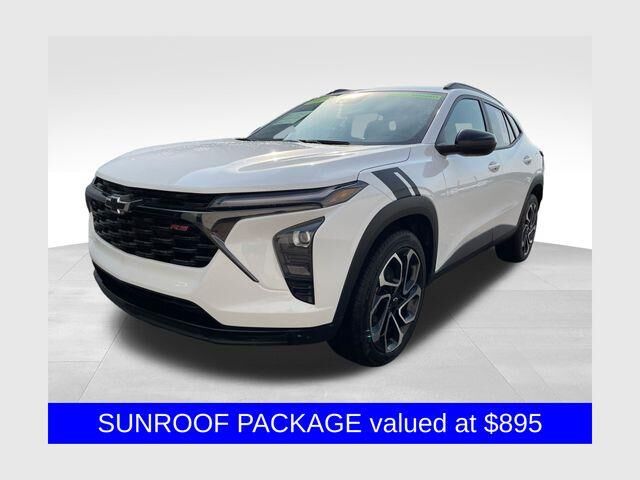 2024 Chevrolet Trax RS — photo 1 of 13