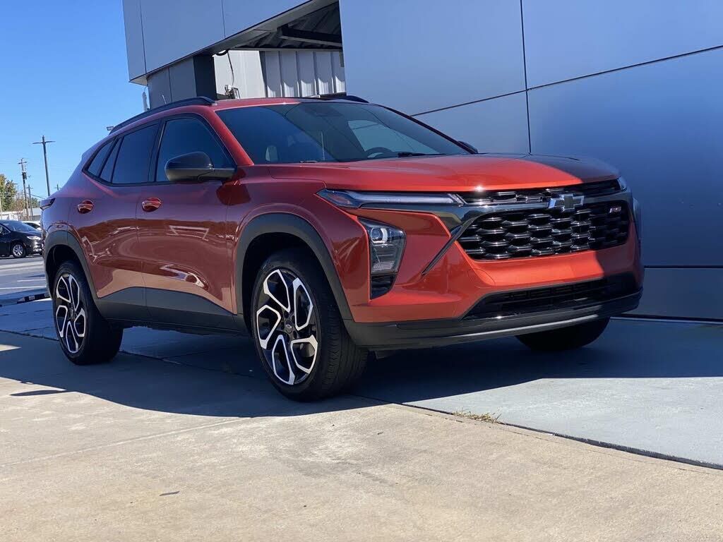 2024 Chevrolet Trax RS — photo 1 of 1