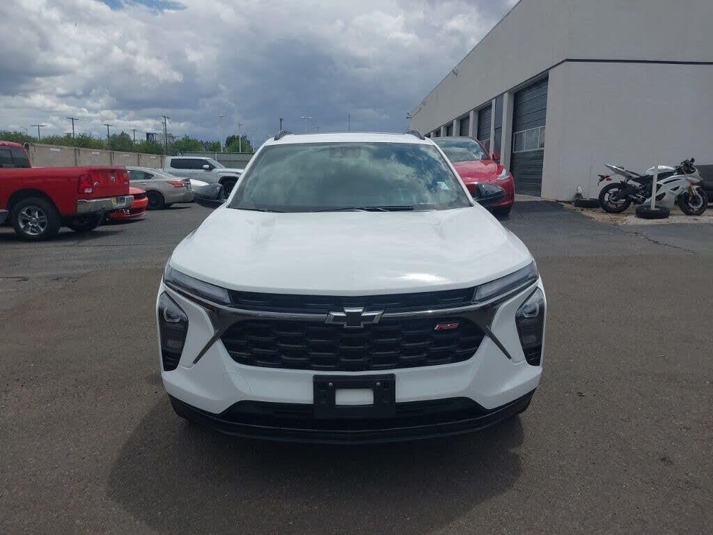 2024 Chevrolet Trax RS — photo 1 of 1