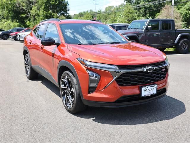 2024 Chevrolet Trax RS — photo 1 of 64