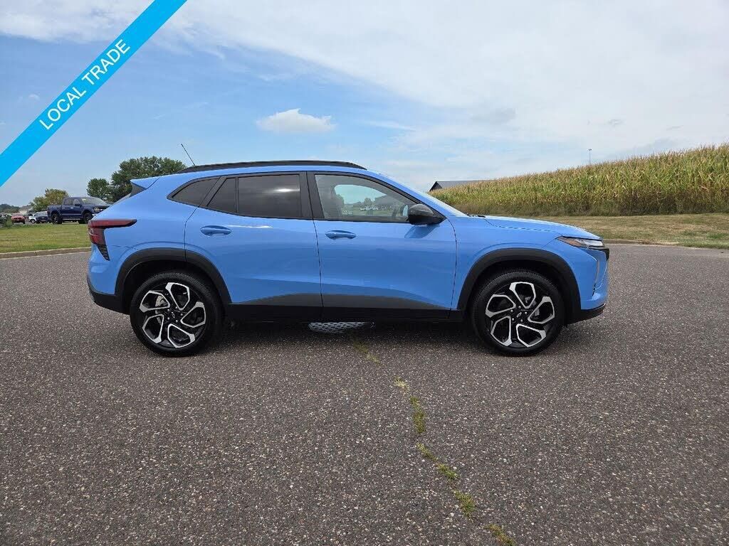 2024 Chevrolet Trax RS — photo 1 of 1