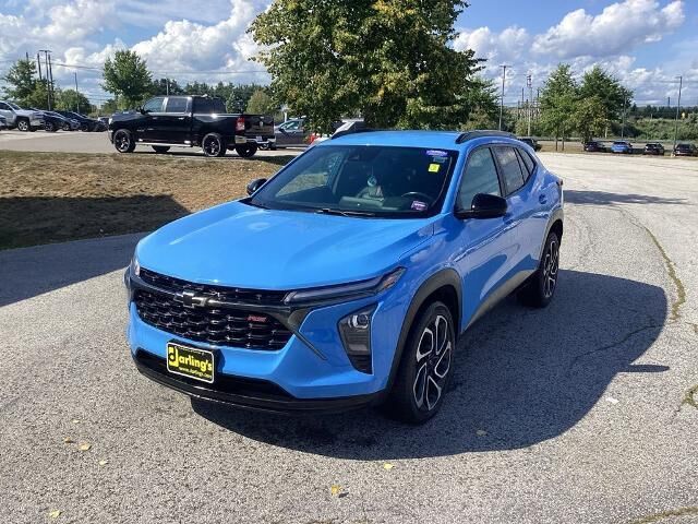 2024 Chevrolet Trax RS — photo 1 of 31