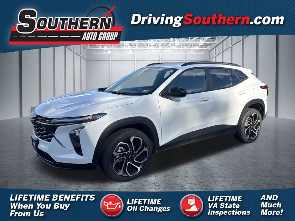 2024 Chevrolet Trax RS — photo 1 of 13