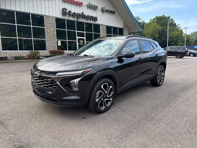2024 Chevrolet Trax RS — photo 1 of 26