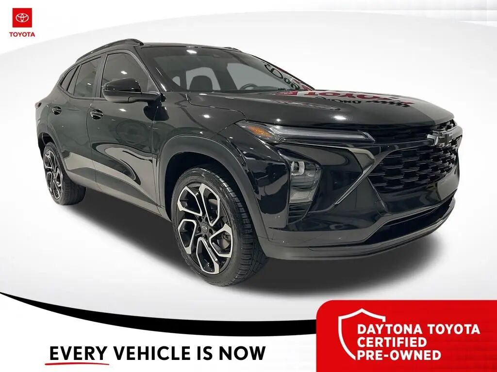 2024 Chevrolet Trax RS — photo 1 of 13