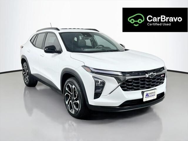 2025 Chevrolet Trax RS — photo 1 of 13