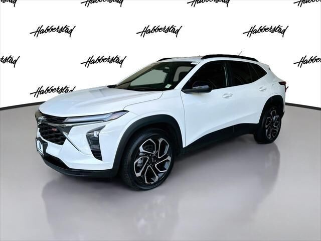 2025 Chevrolet Trax RS — photo 1 of 13