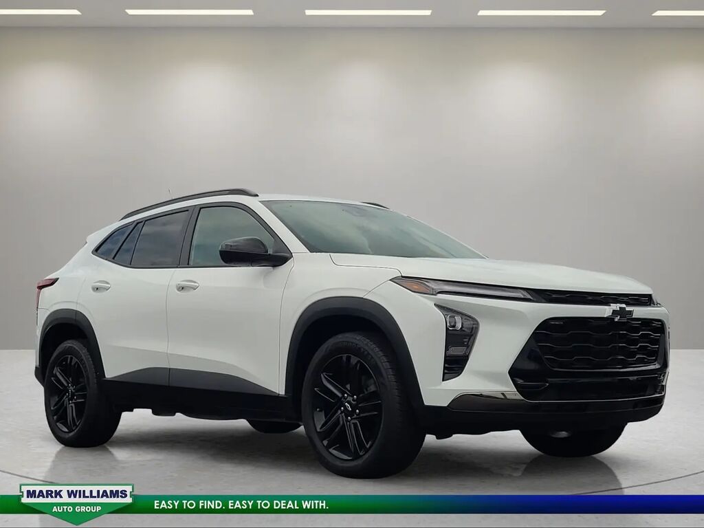 2024 Chevrolet Trax ACTIV — photo 1 of 12