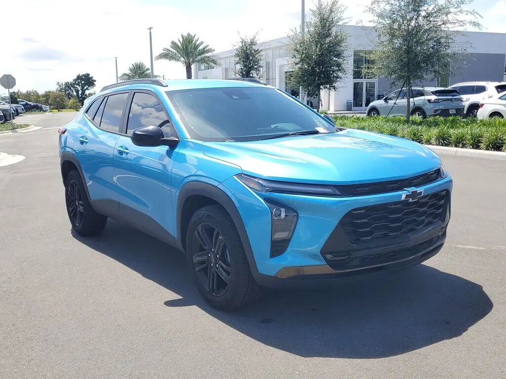 2025 Chevrolet Trax ACTIV — photo 1 of 13