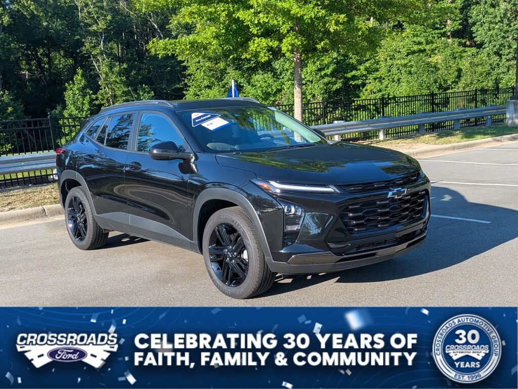 2026 Chevrolet Trax ACTIV — photo 1 of 27